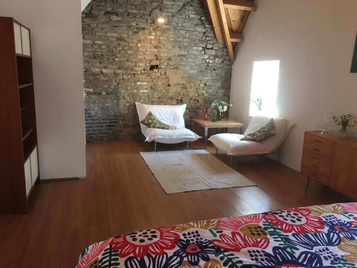 マーストリヒト Tanti Baci! Bed & Breakfast エクステリア 写真